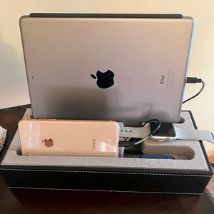 iPhone, iPad, Apple Watch Charger